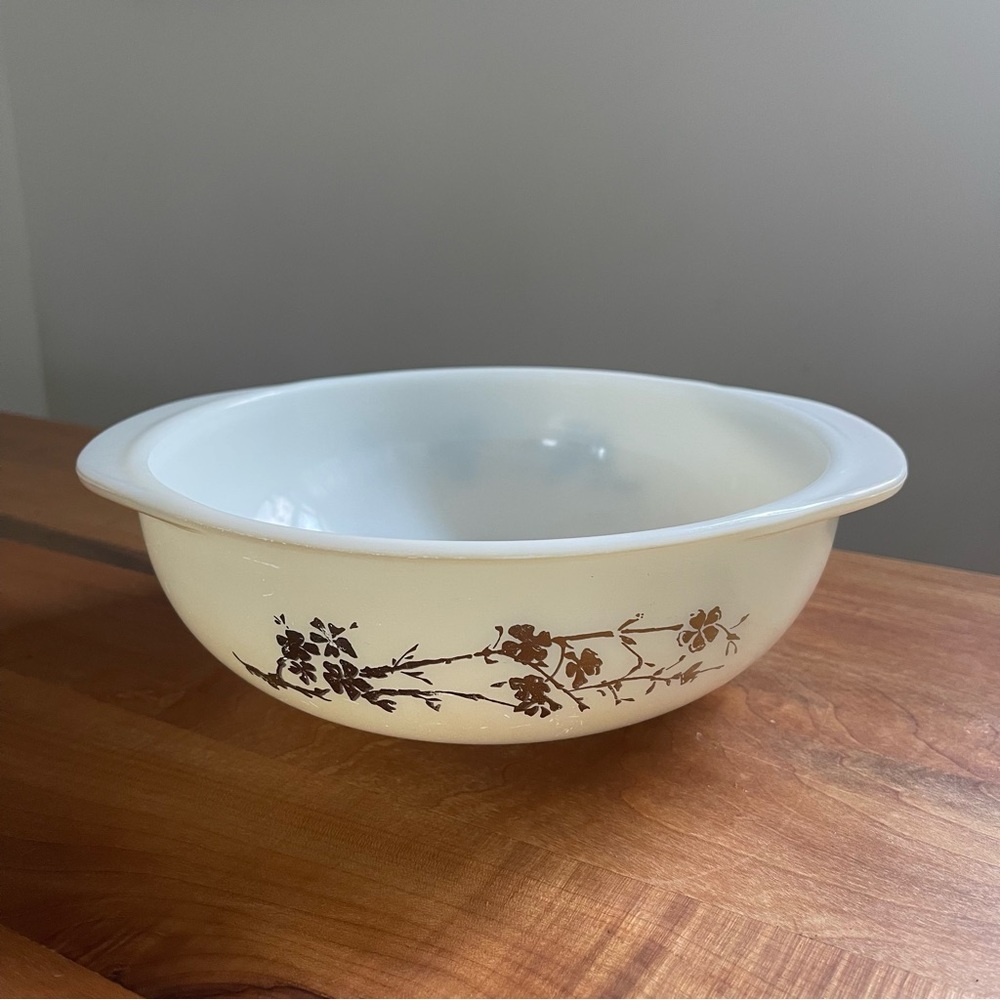 Vintage Pyrex 024 2QT Golden Branch Round Casserole Dish w Handles Retro MCM